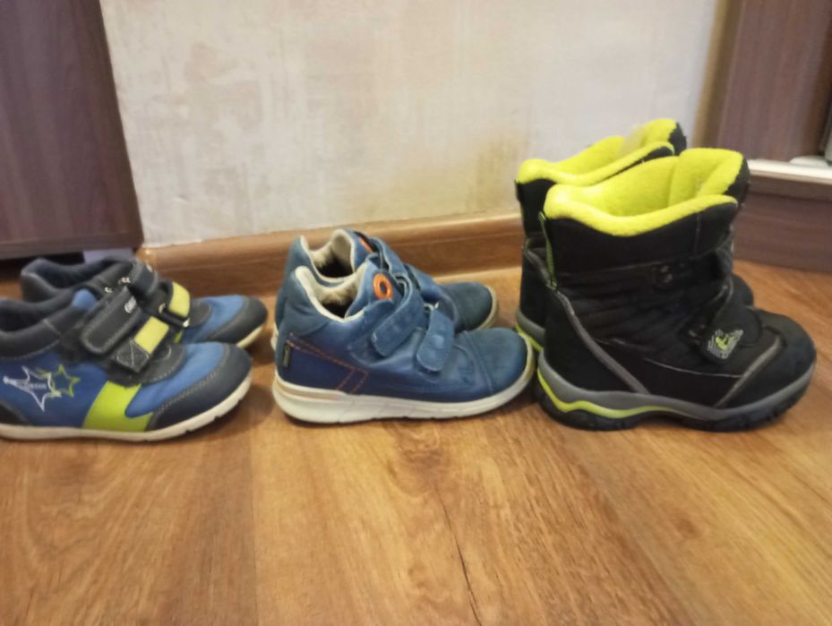 Взуття дитяче осінь зима 25р