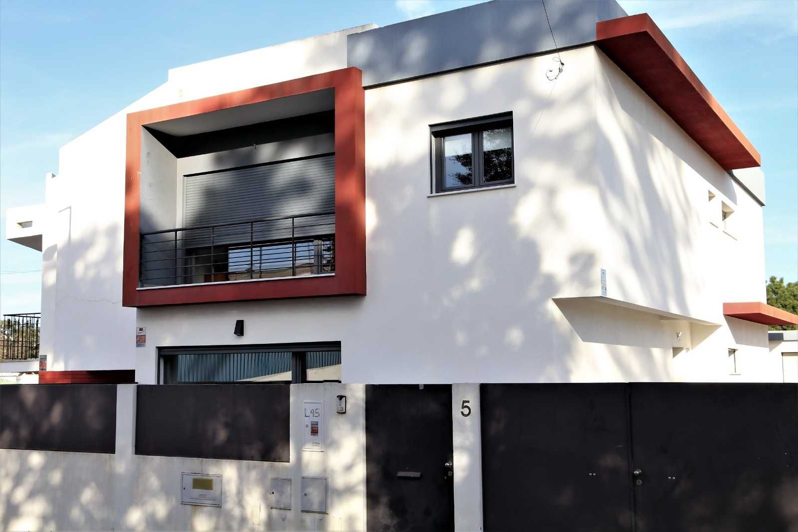 Moradia T4 com Piso Radiante Hidráulico