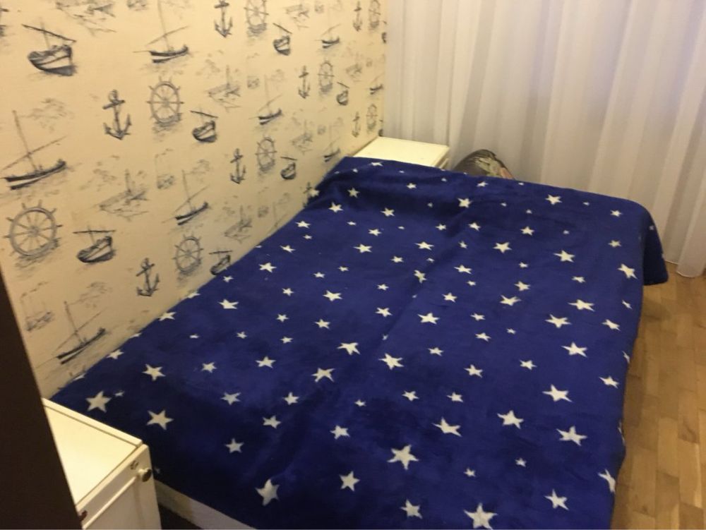 Сдам квартиру комнаты раздельно Екатериненская площадь,1