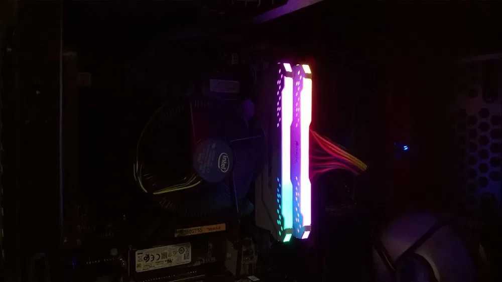 Corsair Vengeance RGB PRO WHITE 32GB(4x8GB) 3200MHz NOWE DDR4 ZAMIANA!