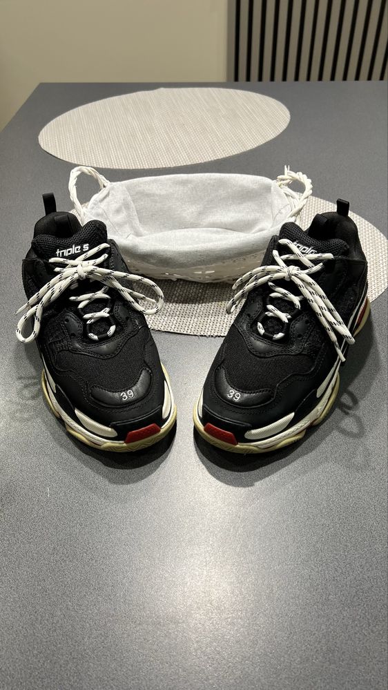 Sprzedam buty BALENCIAGA  Triple s