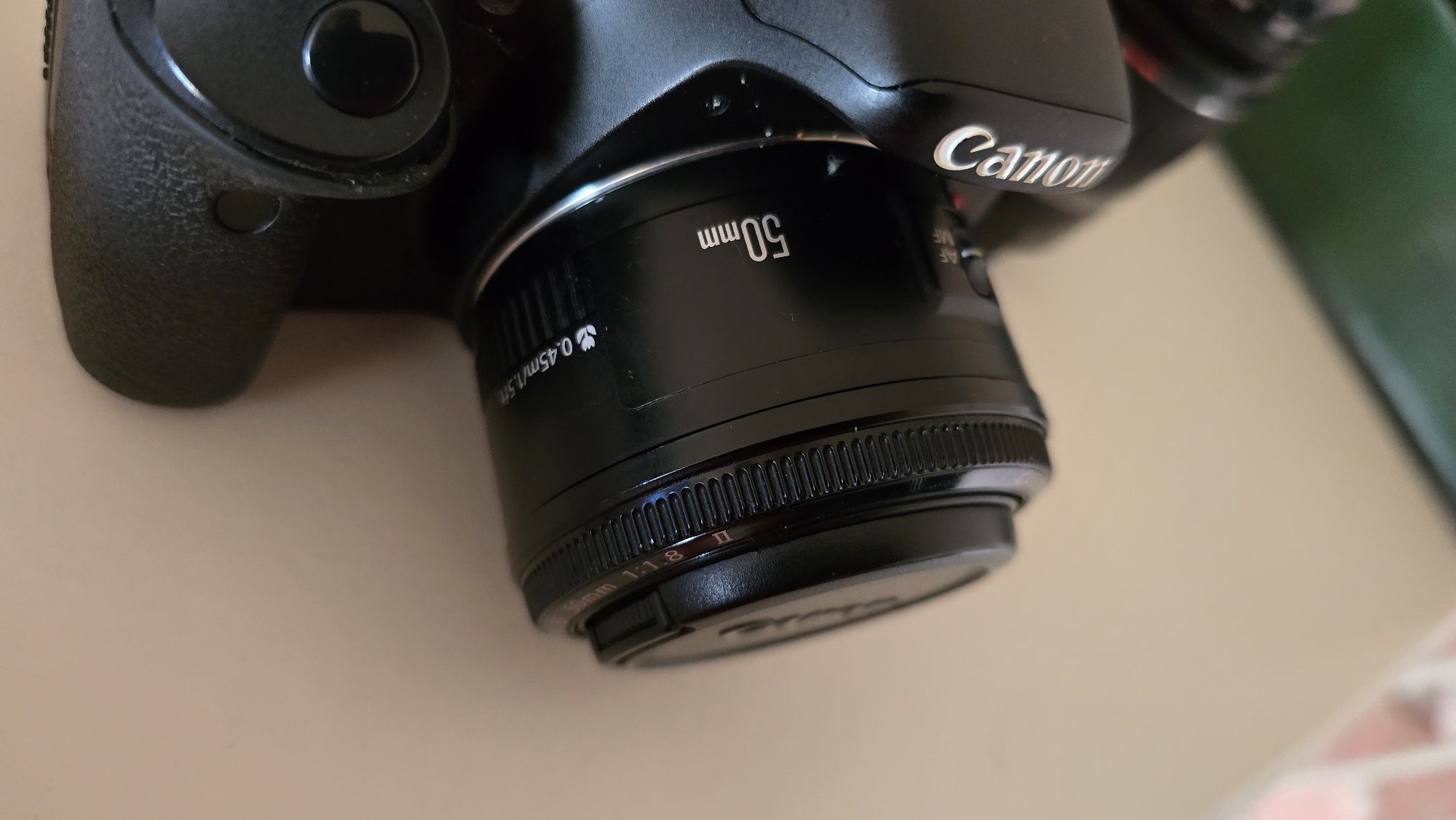 Canon 550D Rebel t21 + lente 50 mm e 18-55mm