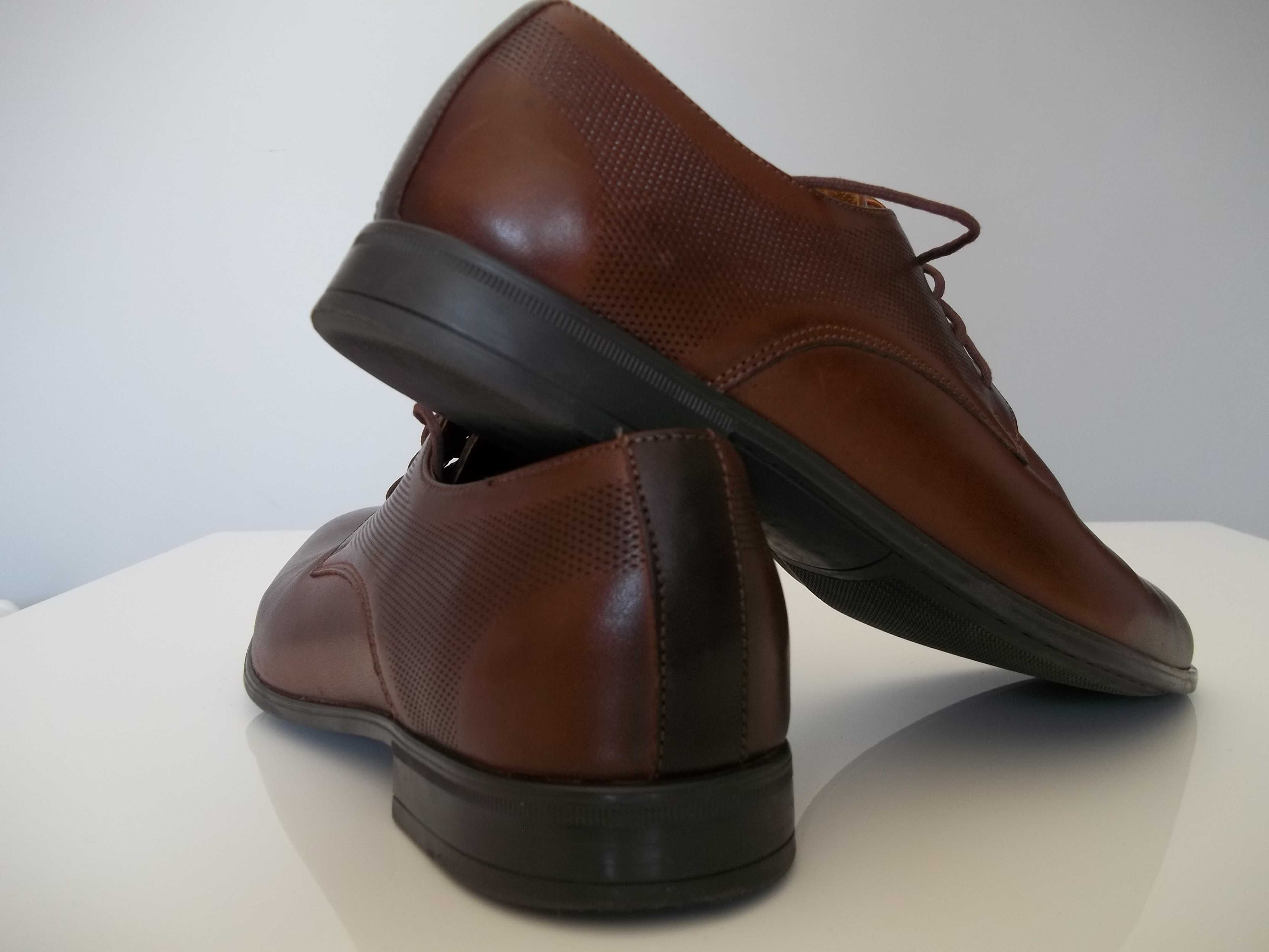 Półbuty Buty męskie LAVAGGIO R.39 26,5 CM.