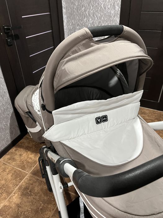 Візочок + автокрісло + крісло-гойдалка