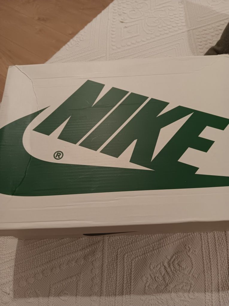 Sapatilha Nike Air Jordan Gucci