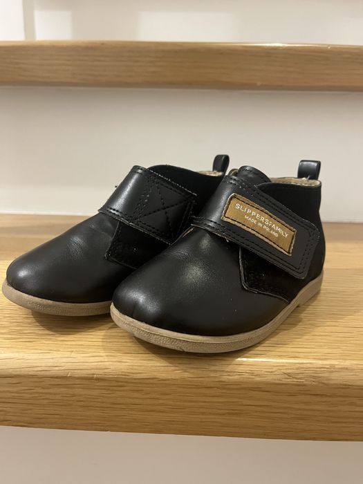 Trzewiki czarne Slippers Family 24