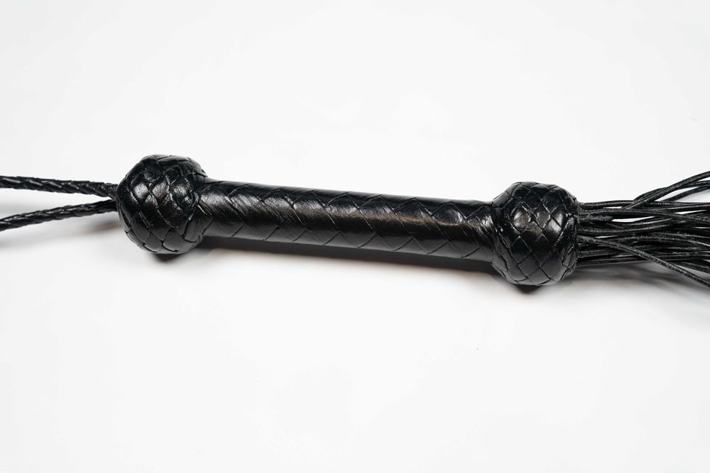 Шкіряний плетений батіг кнут бич нагайка плітка флогер для коня