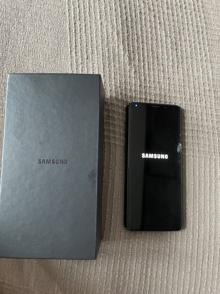 Samsung Galaxy s9 plus s9+ pęknięty ekran