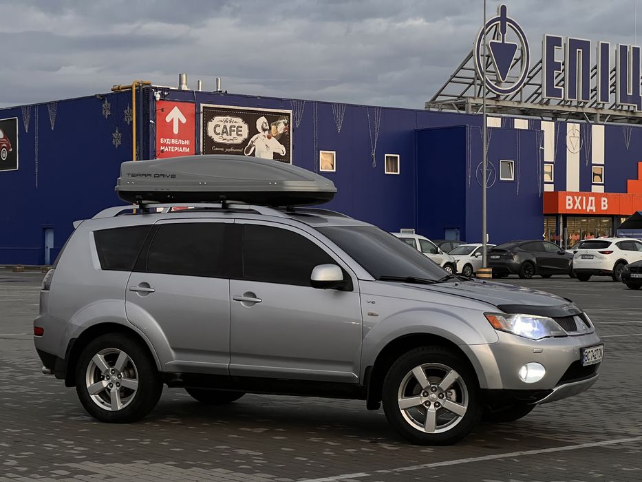 Mitsubishi outlanderl 3.0