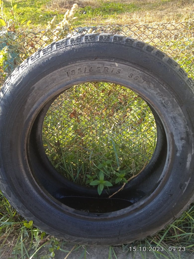 Продам колесо 185/65 R15.