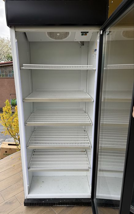 Холодильник для напоїв