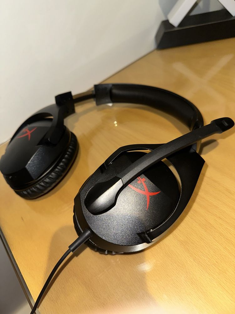 Headphones hyperx