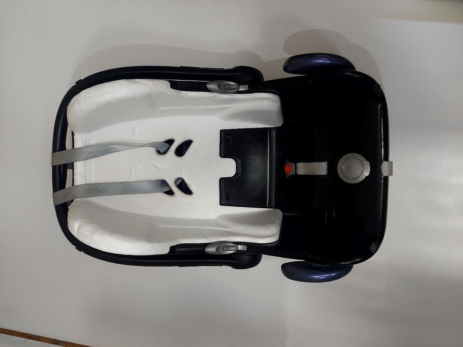Автокрісло дитяче 0+ Maxi Cosi