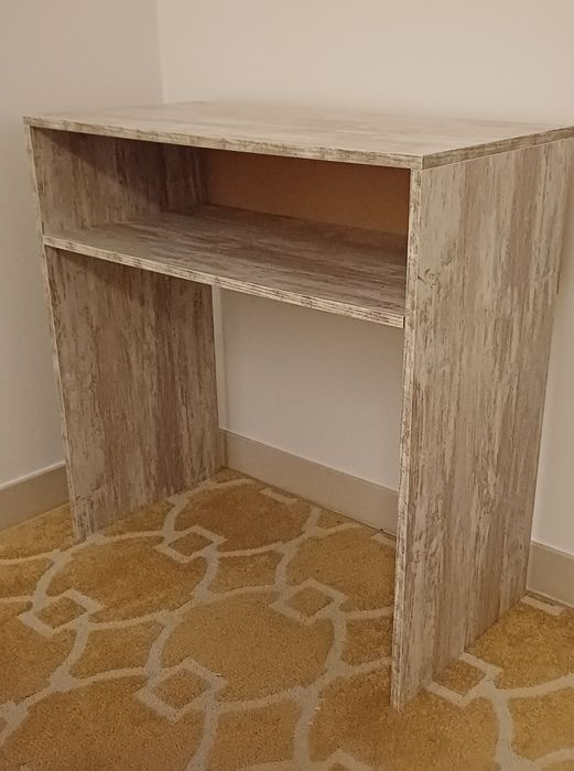 Aparador/secretária caseira