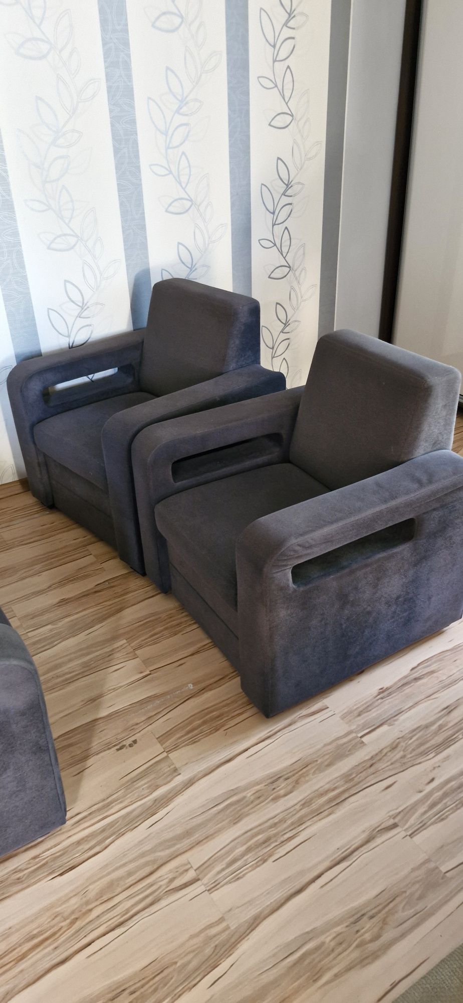 Sofa z funkcją spania + dwa Fotele