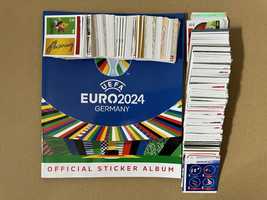 Caderneta completa Euro 2024 Topps por colar