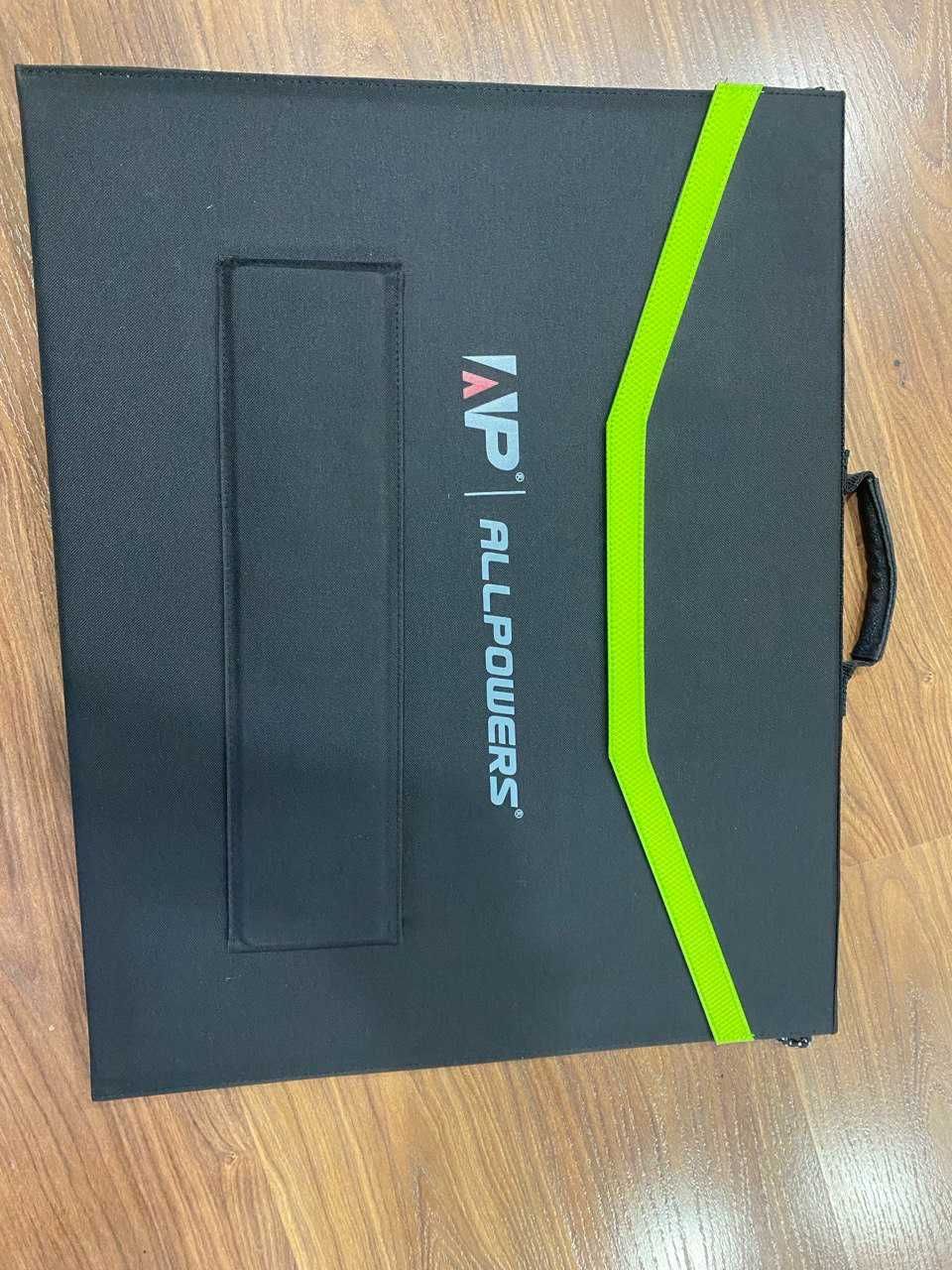 Портативна зарядна станція 700W з сонячними панелями потужністю 100W