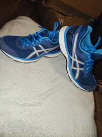 Asics buty sportowe 37,5