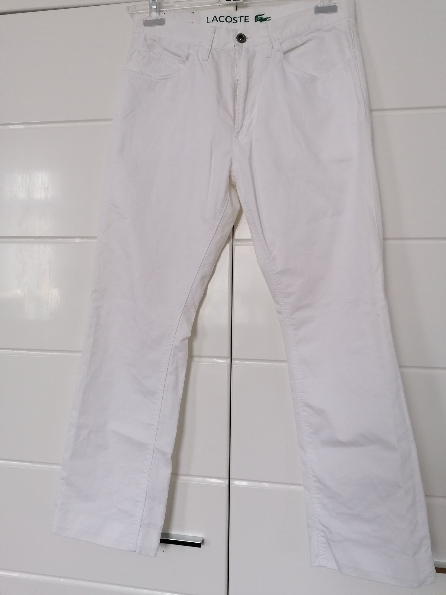 Białe spodnie Lacoste rozmiar 30