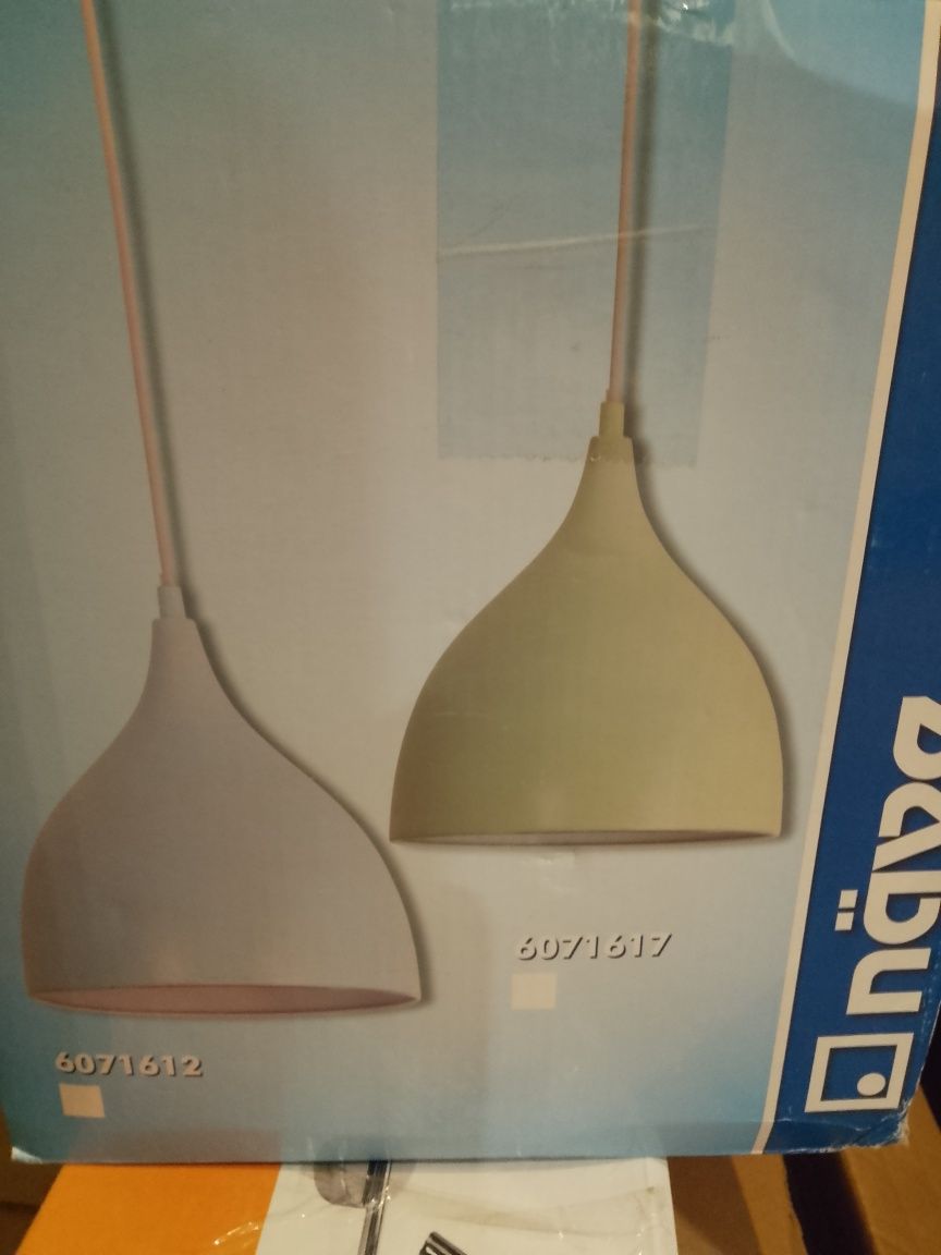 Lampy różnego rodzaju.