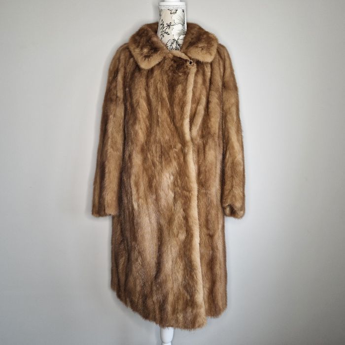 Saga Furs / Mink futrzany płaszcz z norki