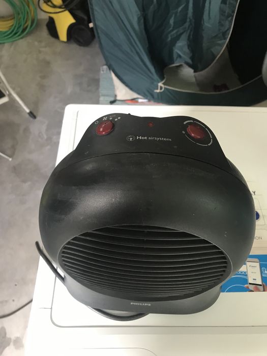 Ventilador pequeno faz frio e quente com sistema economico