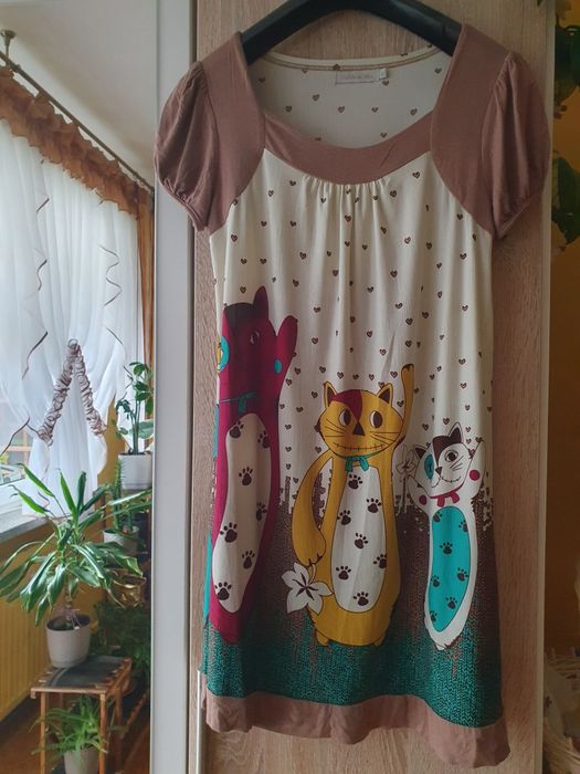 Krótka sukienka/ tunika w koty. Habits & Moi.