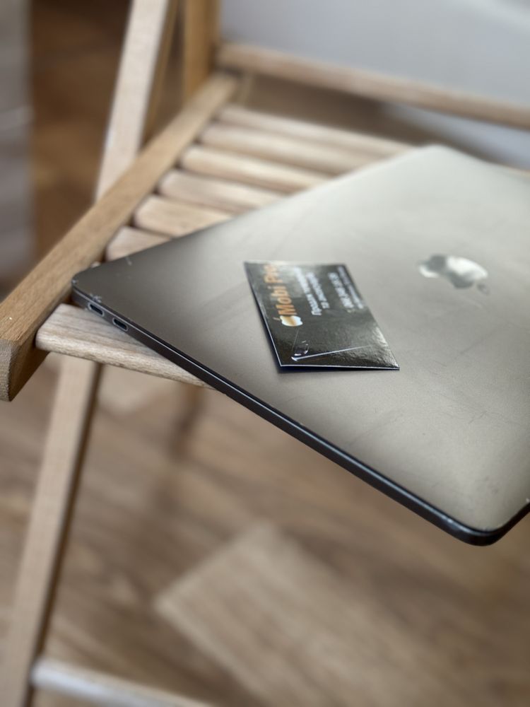 Макбук Apple MacBook Pro 13”, 2017 р., і5, SSD 256gb, 16gb ОЗУ.