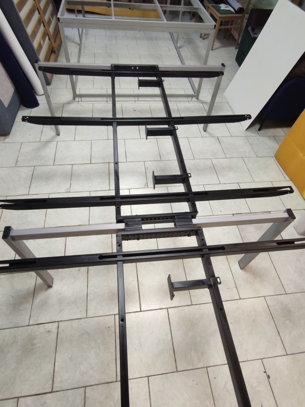 Stoły biurowe bench 160x320 i inne – używane, solidne, wyciągany blat