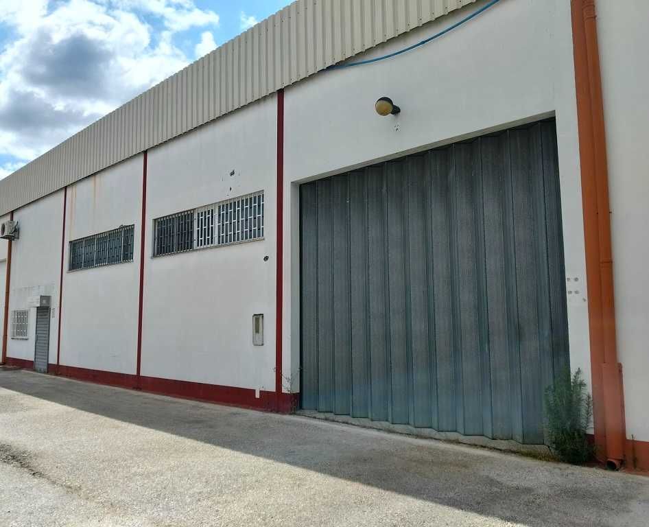 Alugo Armazém Zona Industrial da Formiga Pombal