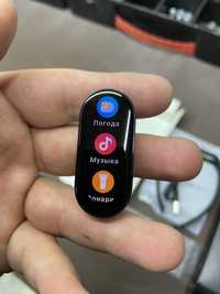 Продам Mi band 7