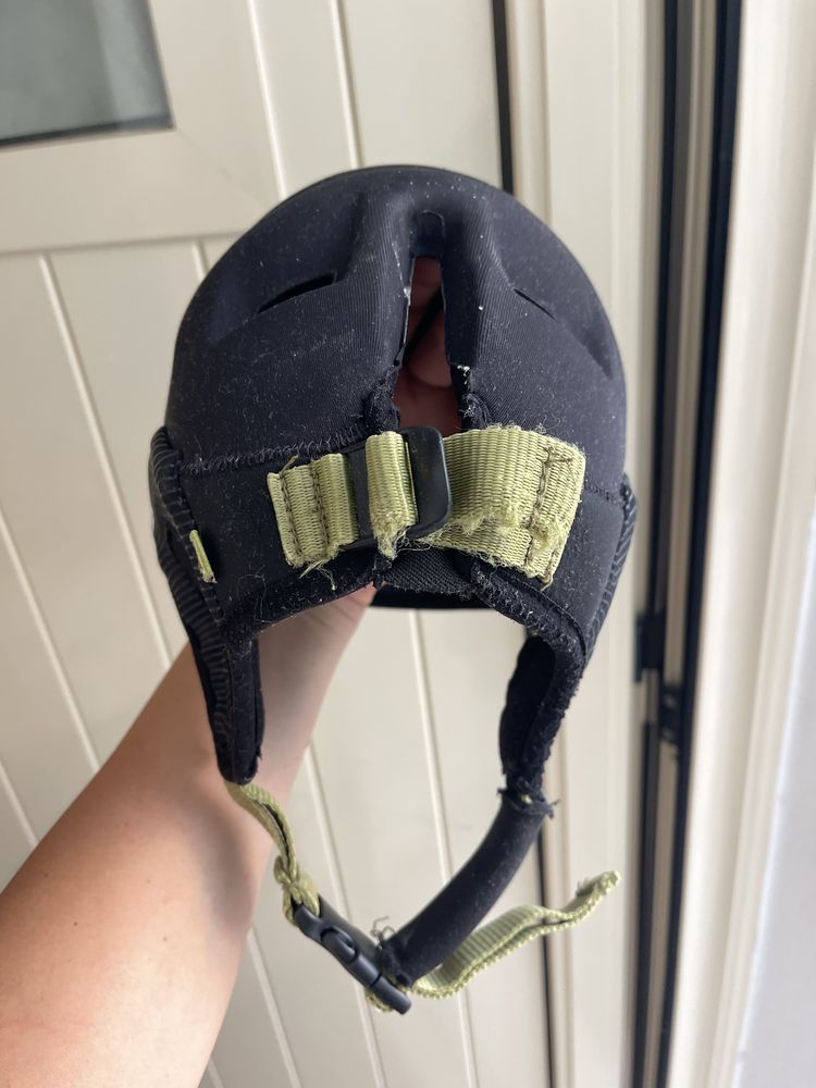 Capacete de surf S