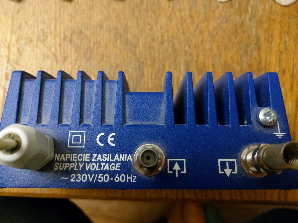 Wzmacniacz antenowy szerokopasmowy telemor WMX-822