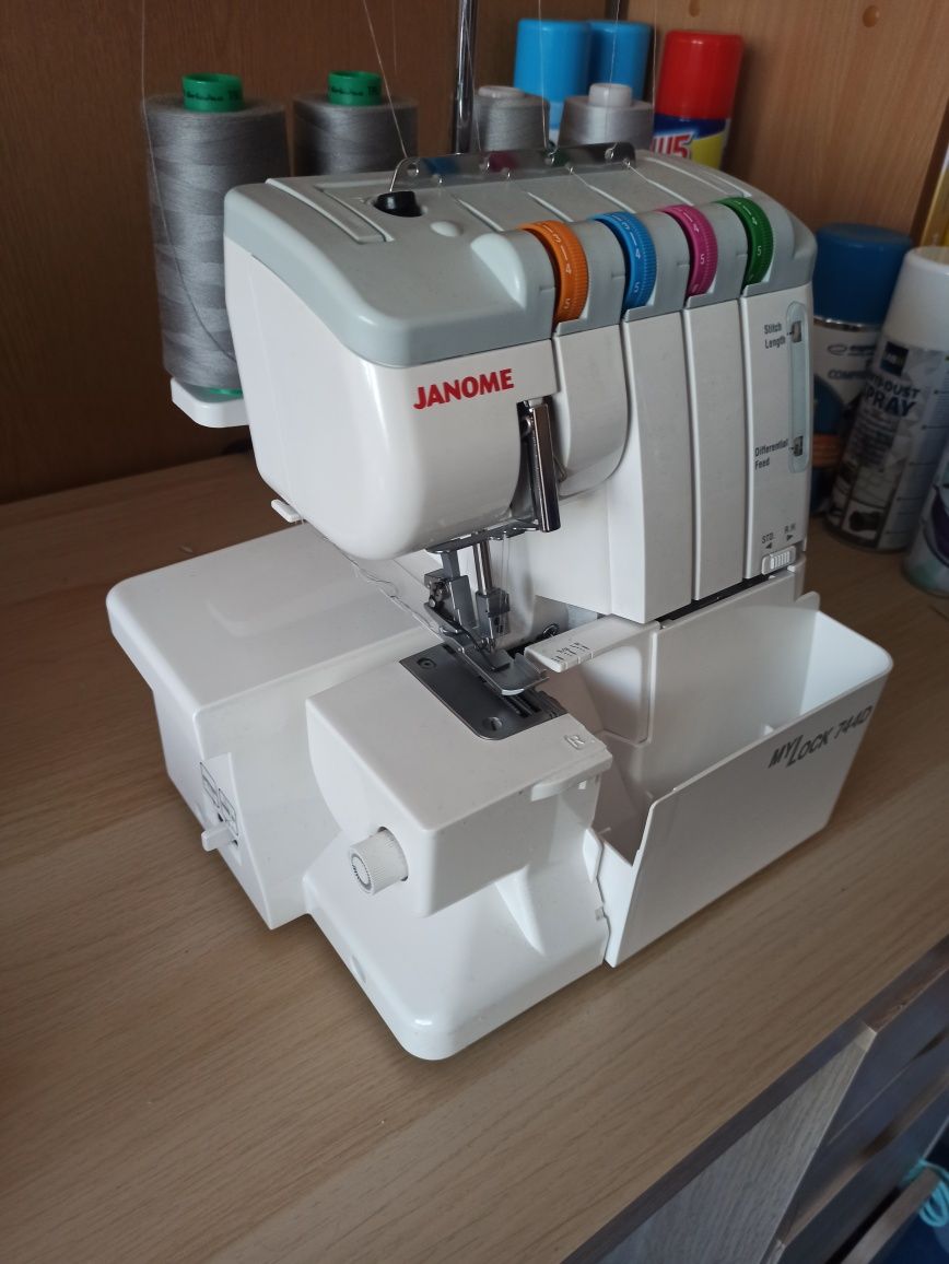 Overlock owerlok Janome na gwarancji