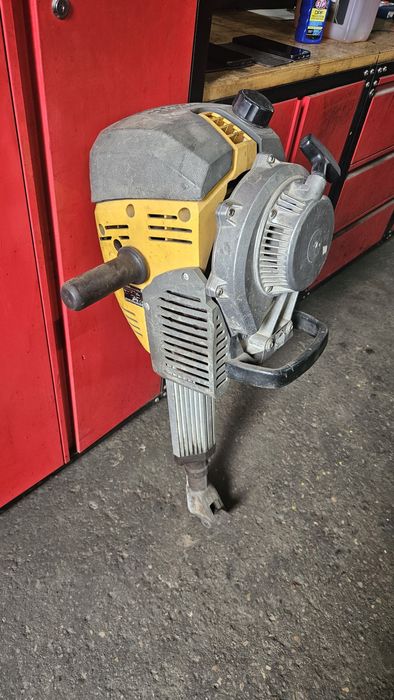 Wacker neuson bh 55 młot wyburzeniowy