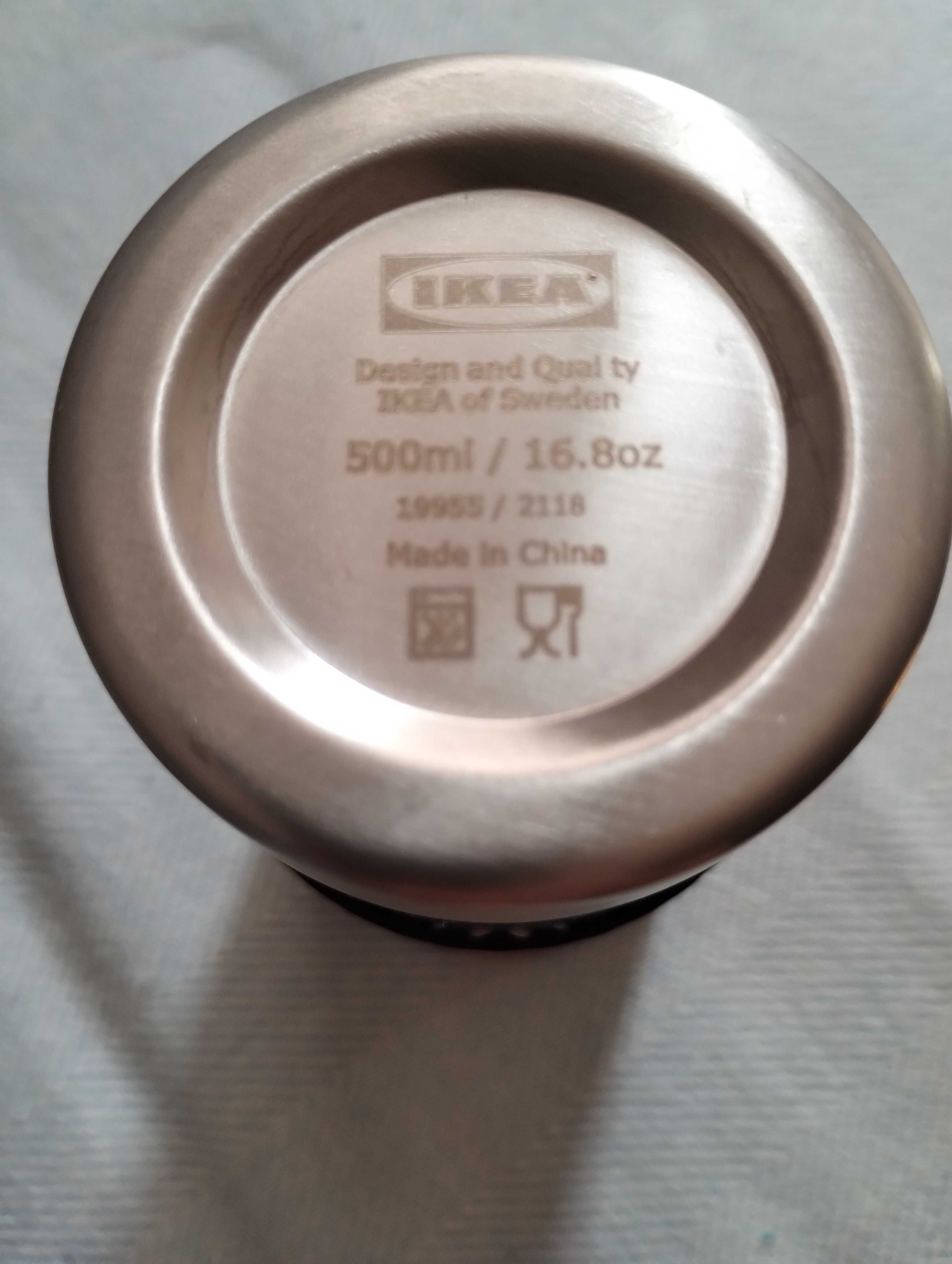 Kubek Ikea z pokrywką.