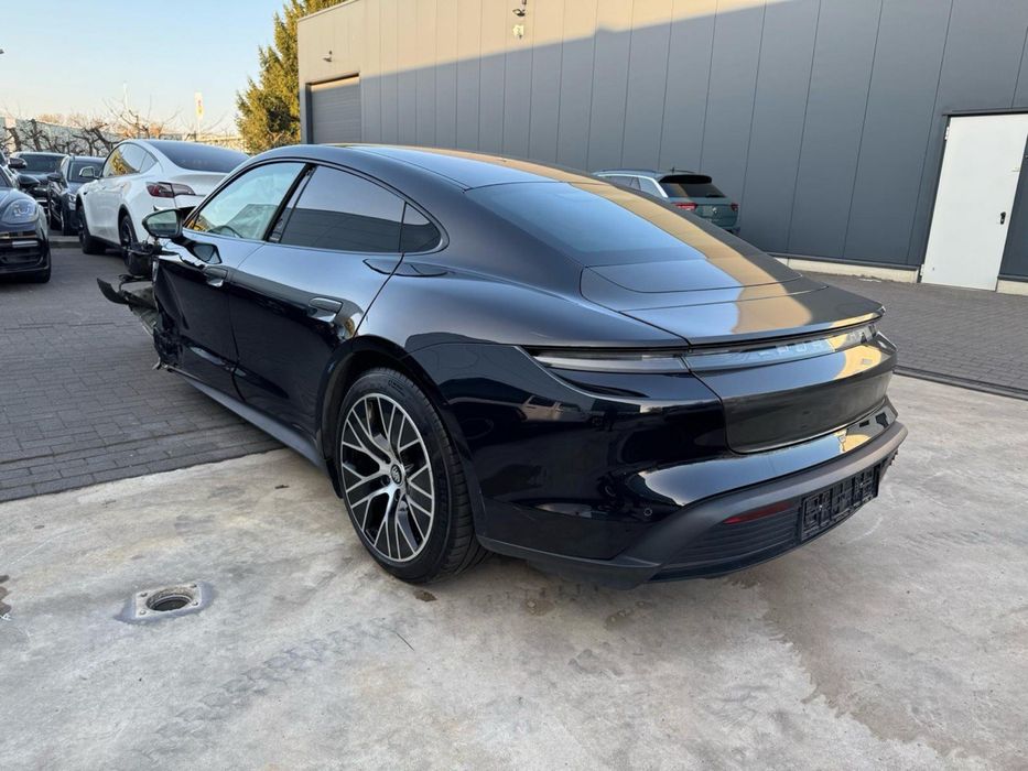 Розборка шрот Porshe Taycan Порше Тайкан Європа