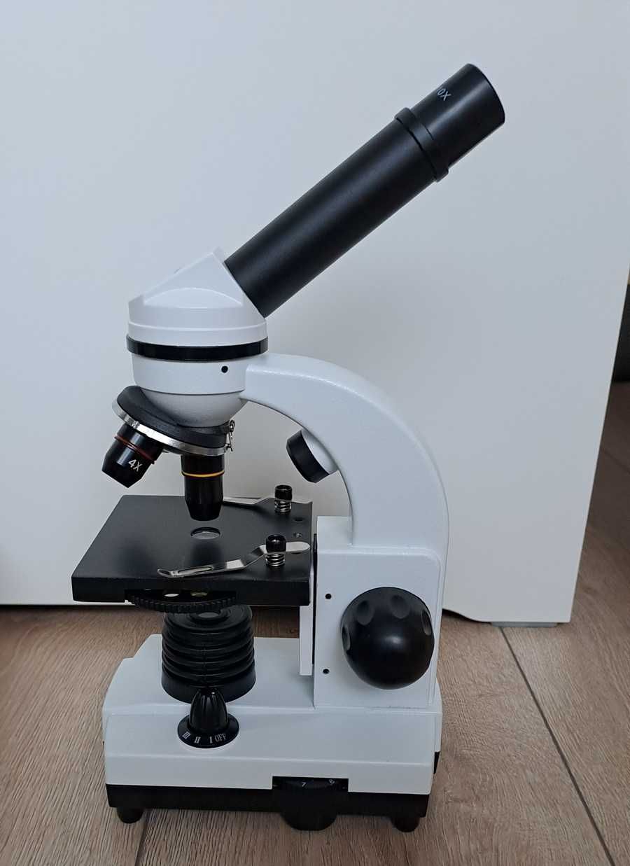 Mikroskop Bresser Biolux SEL 40x-1600x walizka