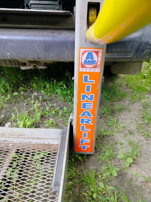 Winda samochodowa dla osób niepełnosprawnych