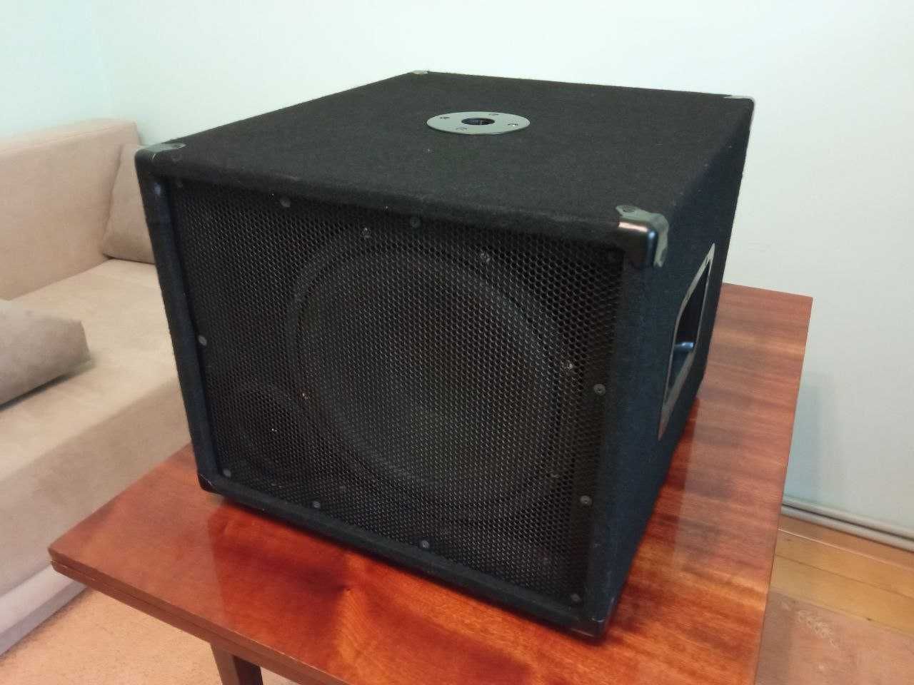 Сабвуфер BMS 12s (не JBL, Behringer RCF)