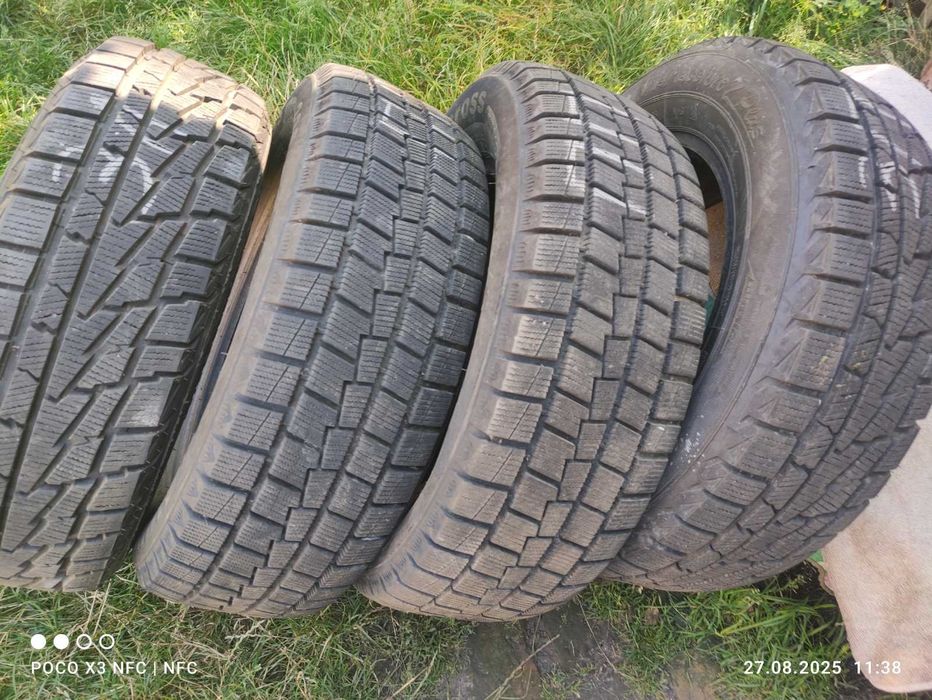 Продам резину 205/65/R15