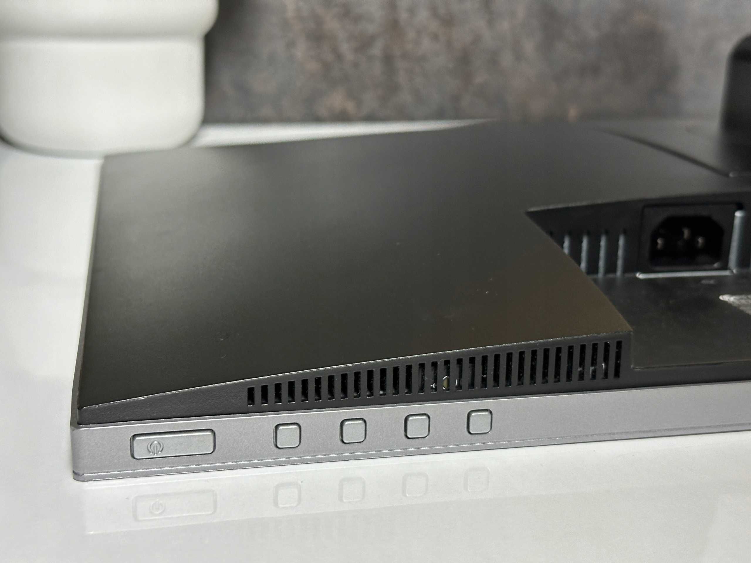 Twoje Okno na świat! Bezramkowy Monitor HP E243 FHD HDMI 24" + Zestaw