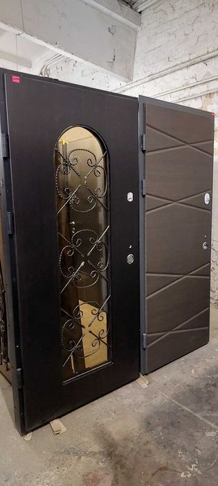 Вхідні вуличні двері для будинку входные уличные двери в дом наружные