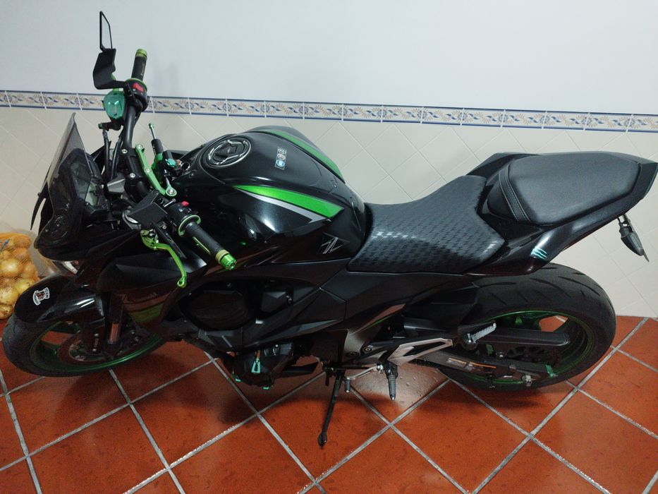 Kawasaki z 800 em excelentes condições