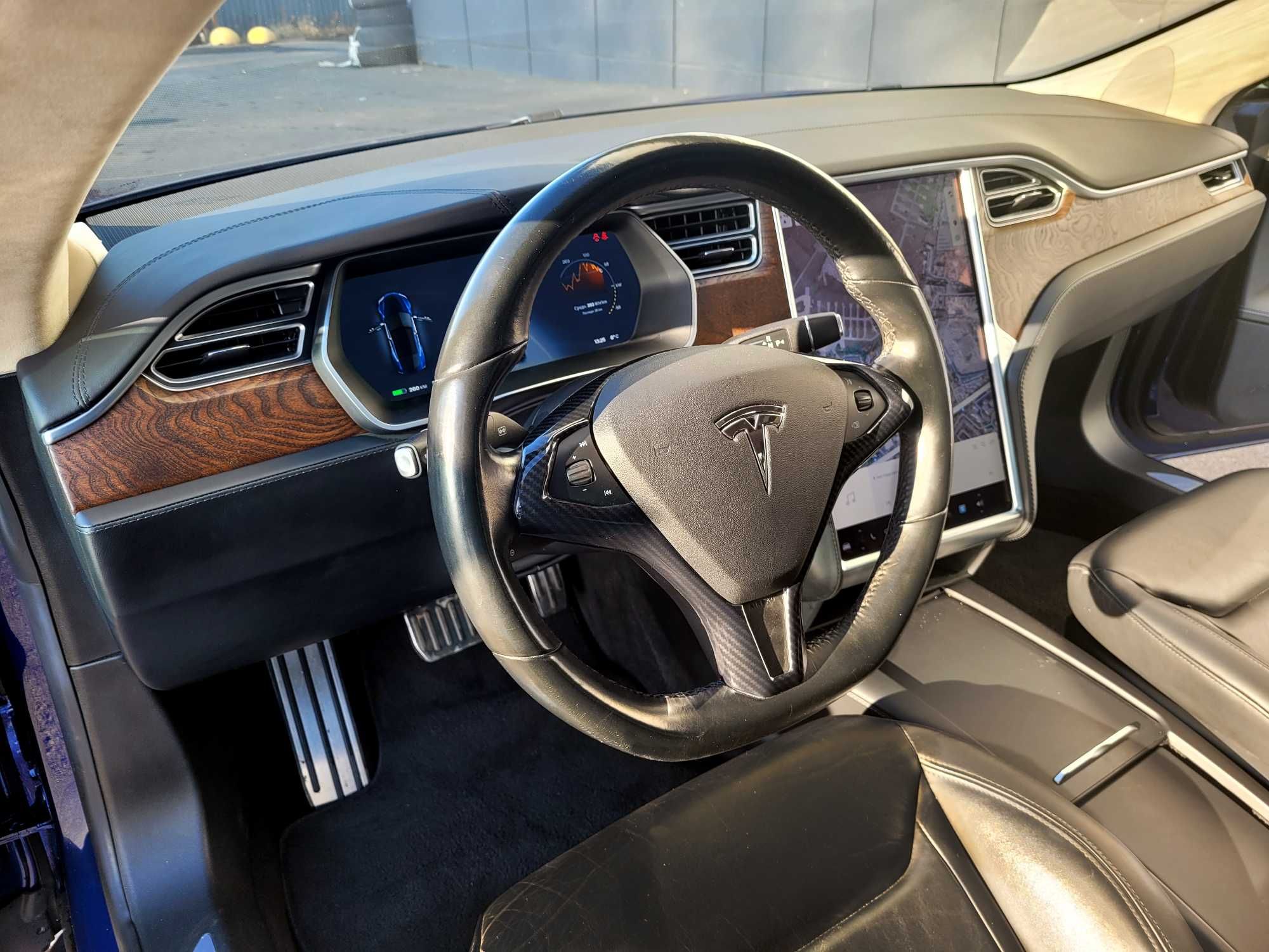 Tesla S 2016 (рест.) 75 кВт, Полный привод. Отличное состояние