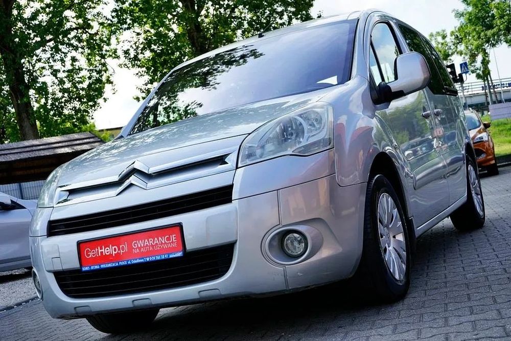 Citroën Berlingo 1,6HDI Klima, 5 osób, 2011r.