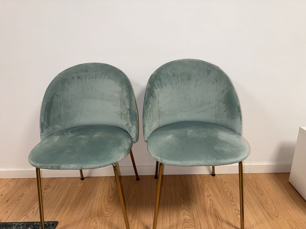 Cadeiras de mesa de jantar .