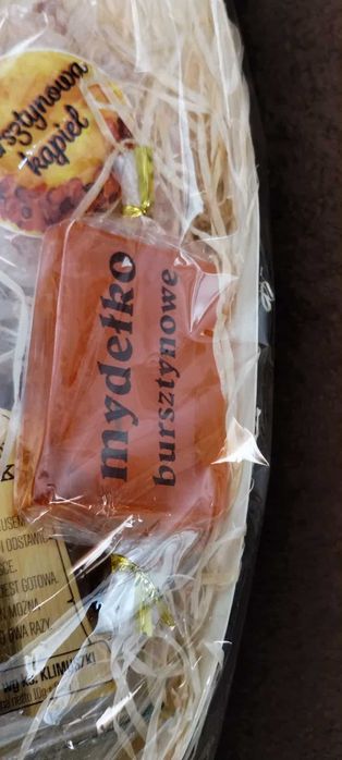 Zestaw: bursztyn na nalewkę, mydełko i sól do kąpieli