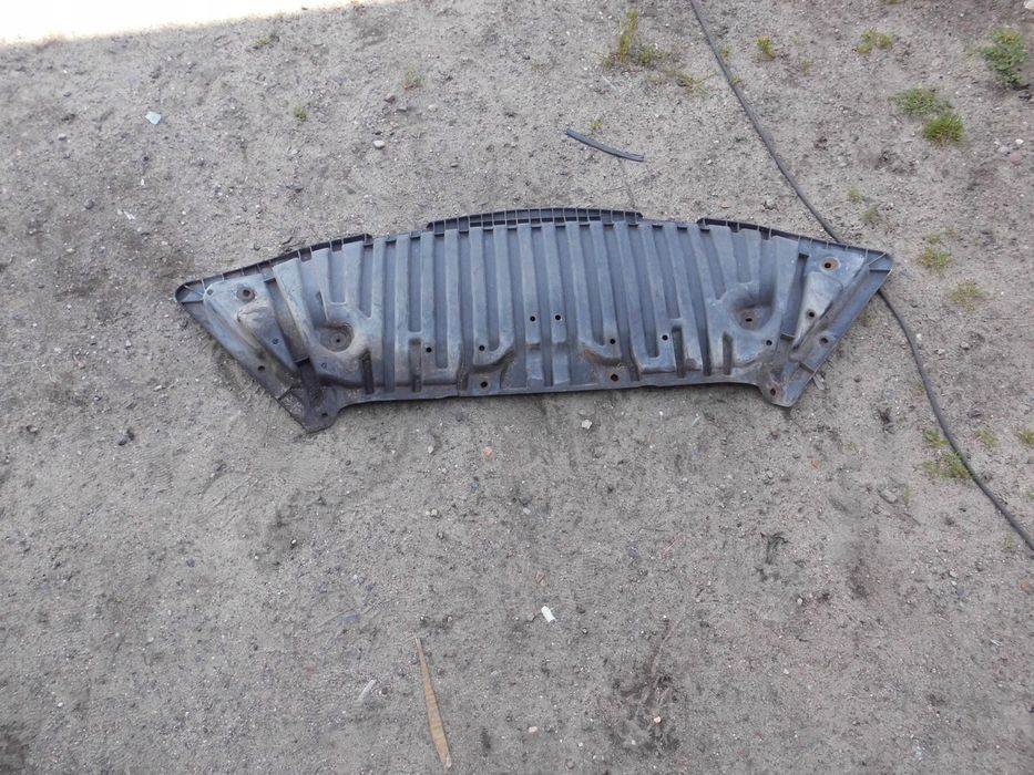 Mercedes W204 osłona pod Zderzak Spoiler