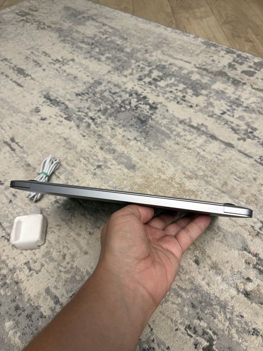 MacBook Air 2020 M1 8/256gb